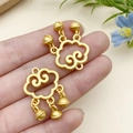 Pendenti a campana ruyi nuvola d'oro per la creazione di gioielli fai da te e bracciali - Serratura della Pace Nuvola di Buon Auspicio Oro Antico con Campanelli (22791) / 28x19mm