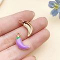 Purple and green chili pepper pendant charm in gold-plated alloy for DIY jewelry - 18x12x3mm / Purple Chili Pepper (23381)