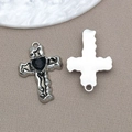 Silberner Kreuzanhänger im Gothic-Stil mit schwarzem Herz-Edelstein und Lavastruktur - Drip Oil Schwarzes Herz Schwarzer Strass Kreuz (16868)