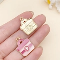 Roze en gouden medische tas bedeltjes voor DIY sieraden en gepersonaliseerde sleutelhangers - Roze Medicijnendoos (23058)