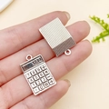 Antik-silberner Taschenrechner-Anhänger aus Zinklegierung für DIY-Schmuck und Ketten - Taschenrechner Stil (21419)