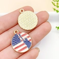 USA Flag and Statue of Liberty alloy charm pendant with golden textured back detail - KC Gold Enamel Statue of Liberty 24x20mm