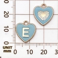 Hemelblauwe hartvormige emaille hanger met gouden letter E voor DIY-sieraden - Letter E / Meerblauw