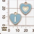 Lichtblauwe hartvormige bedels met gouden letter I en zonpatroon op de schaal - Letter I / Meerblauw