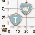 Lichtblauwe emaille hart hanger met gouden letter T en textuur voor DIY sieraden - Letter T / Meerblauw