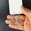 Poliertes Silber Sunburst Kreolen mit strahlenden Wellenstrahlen im Boho-Chic-Stil - Sonne Ohrstecker
