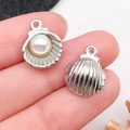 Ciondolo a conchiglia argento con perla sintetica per creazione gioielli fai da te - Bianco Smalto Conchiglia Perla Marina (19040) / 15x12mm