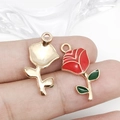 Pendentif rose en émail rouge avec base en alliage doré et feuille verte pour bijoux - Rose Rouge (12x23mm)