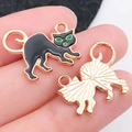 Colgante de gato negro esmaltado con ojos verdes y reverso de metal dorado para joyas DIY - Gato de Halloween con Ojos Verdes Esmaltado Negro (19517)