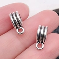 Abalorios cilíndricos plateados con tres rayas y anillo para crear joyas artesanales - Enganche Triple Plata Antigua (8895)