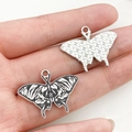 Colgante de mariposa gótica con esmalte blanco y negro para la creación de joyas DIY - Estilo Mariposa Blanco y Negro (19390)