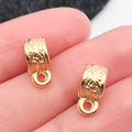 Enganches dorados con patrones florales en relieve para conectores de collares DIY - Enganche Triple Oro KC (20663)