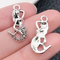 Colgante de sirena de plata para joyería DIY sostenido a mano para ver el tamaño - Sirena Océano Plata Antigua (8756)