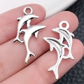 Colgantes de delfín plateados de aleación para joyas DIY con referencia de tamaño - Delfín Océano Plata Antigua (10379)