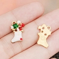 Colgante de calcetín de Navidad en esmalte de colores con detalles de regalos y oro - Calcetín de Navidad Blanco (12530)