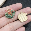 Pendentif de Noël coeur vert avec motif renne et gravure Merry Christmas au dos texturé - Renne en Forme de Cœur (19685)