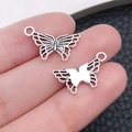 Colgantes de mariposa hueca de aleación plateada con textura vintage para joyería DIY - 1 Pc Mariposa Plata Antigua 18x13mm (10422)