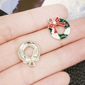 Colgante corona de Navidad de aleación con lazo rojo y circón para joyería DIY - Colgante de Guirnalda de Navidad Verde (19647)