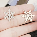 Colgantes de copo de nieve en esmalte blanco y metal hueco para bisutería artesanal - Colgante de Copo de Nieve Blanco (19648)