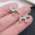 Silberne Vintage-Schottischer Terrier-Anhänger aus Legierung für DIY-Armbänder - Antiksilber Linien-Hund (9809)