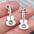 Colgante de guitarra en aleación de plata retro para joyería DIY entre los dedos - Guitarra (15560)