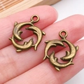 Colgante de delfín de bronce retro para la creación de joyas personalizadas - Delfines en Círculo Bronce Antiguo (20728)
