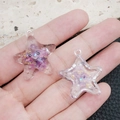 Pendentifs en résine étoile violette avec feuilles d'or et perles pour bijoux DIY - 30x27mm / Étoile de Sables Mouvants Lumineuse Violette (19765)