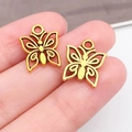 Colgante de mariposa dorada calada de aleación para joyería artesanal DIY - Estilo Mariposa Oro Antiguo (20164) / 13X15mm