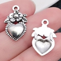 Antiek zilveren bloem hart hanger met radiale patronen voor DIY sieraden maken - Antiek Zilveren Hart met Bloem (7265)
