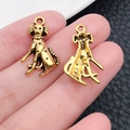 Goldener Hunde-Anhänger aus Legierung für DIY-Schmuck mit sitzendem Hundemotiv - Antikgold Sitzender Hund (20556)