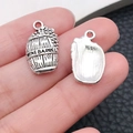 Vintage zilveren wijnvat bedeltje voor DIY sieraden met gegraveerd druivenpatroon - Wijnvat (10561)