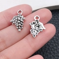 Vintage zilveren druivenhangers van legering voor kettingen en sleutelhangers - Druivenstijl (10563)