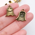 Colgante fantasma de Halloween de bronce para pulseras con cara recortada y anilla - Fantasma de Halloween (20112) / 1 Pieza (14x17mm) / Bronce Antiguo