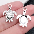 Colgante de tortuga marina en aleación plateada para joyería DIY con concha texturizada - Tortuga Océano Plata Brillante (20696)