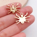 Colgante de araña de aleación dorada pulida para joyería DIY con lazo de suspensión - Araña de Halloween (20066) / 1 pieza (19x14mm) / Oro KC