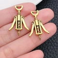 Paar antiekgouden lichtmetalen flesopenerbedeltjes voor DIY halskettingen en sieraden - Wijnopener (20748)