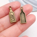 Bronzen gin fles hanger van legering met holle basis voor het maken van DIY sieraden - Wijnfles (20770)