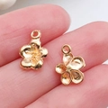 Gedetailleerd paar gouden bloemvormige hangers van legering voor kettingen en sleutelhangers - KC Gold Flower Stamen (12x9mm)