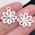 Zilveren bloem hangers van legering met zonnepatroon voor DIY-sieraden en sleutelhangers - Bright Silver Hollow Flower (19x17mm)