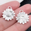 Zilveren zonnebloem hanger van legering met reliëfblaadjes voor DIY sieraden maken - Bright Silver Sunflower (18x15mm)