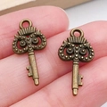 Colgante de llave retro con forma de búho en aleación de bronce para joyería DIY - Llave Búho Bronce Antiguo (20977)