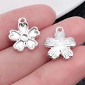 Zilveren bloemenhanger met radiale textuur voor DIY sieraden en kettingen - Bright Silver Flower (14x12mm)