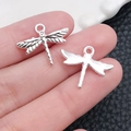 Colgantes de libélula de aleación plateada con alas detalladas para bisutería DIY - 1 Pc Libélula Plata Brillante 19.5x16mm (20201)