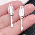 Colgantes de destornillador plateados de aleación para creación de joyas de bricolaje - Destornillador de Plata Brillante (20410)