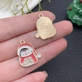 Schattige pinguïn emaille kersthanger met rode muts en vergulde achterzijde luxe - KC Goud Emaille Kerst Pinguïn