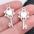 Colgantes de llave de corazón hueco plateado para accesorios de joyería DIY - Llave Corazón Plata Brillante (20965)