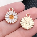 Daisy alloy charm with white petals and gold back for DIY jewelry making - Small Chrysanthemum 13x16mm (14789)