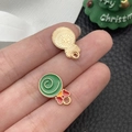 Lollipop hanger met groen emaille en oranje strik voor Kerstmis DIY sieraden maken - Groene Kerst Handbel