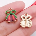 Weihnachtsanhänger Doppelglocken mit grüner Schleife und Goldfinish für DIY-Schmuck - Roter Emaille Weihnachtsglocken Stil (12526)