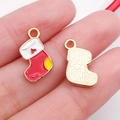 Colgantes de calcetín de Navidad esmaltados con corazón rojo para joyas DIY - Estilo Calcetín de Navidad con Patrón de Corazón Rojo (21064)